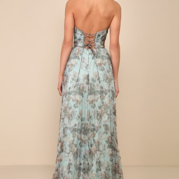 NWT Lulu's Floral Strapless Maxi Dress - Spring Wedding Easter Size Small - Picture 2 of 9